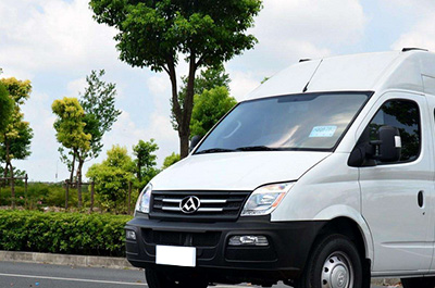 商務車